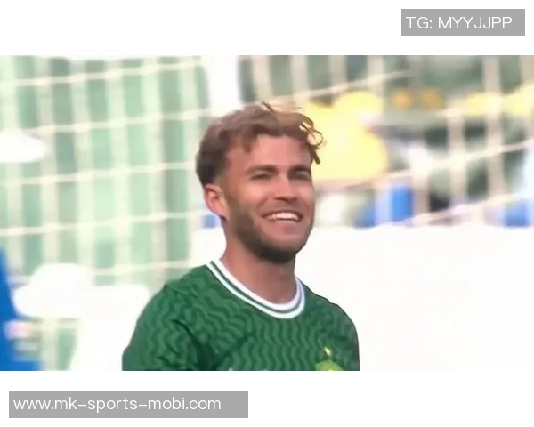 国安外援古加今晨告别北京球迷与工作人员送行情深意切